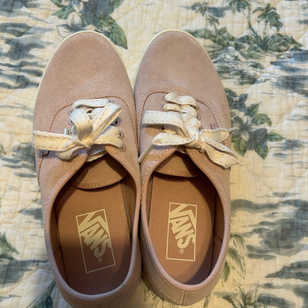 NEW in box Vans size 8